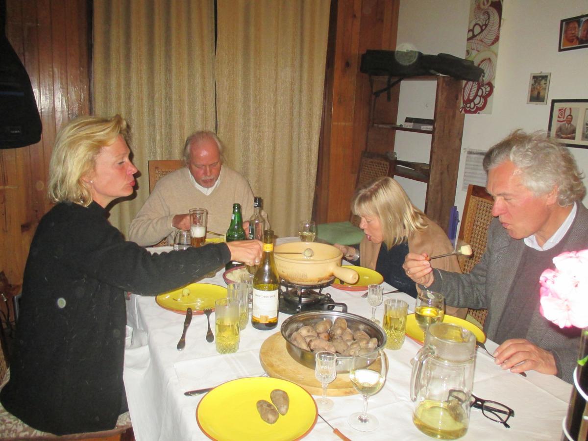 Dakshinkali Hotel Swiss מראה חיצוני תמונה